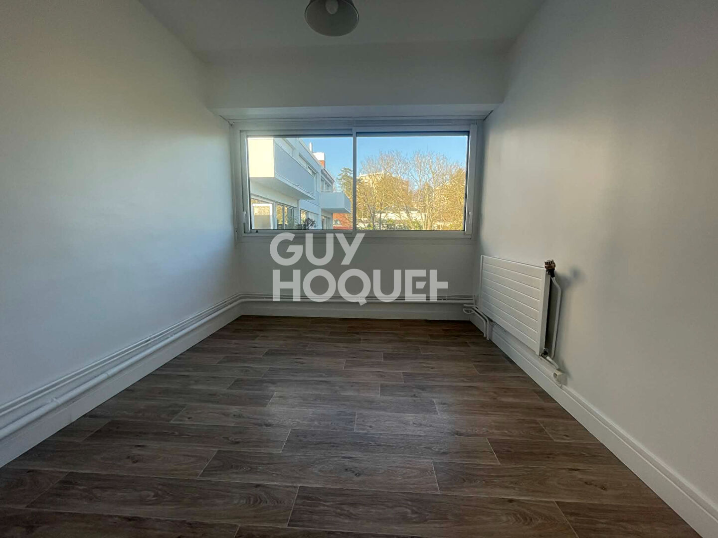 Appartement Garches 2 pièces 45m² avec balcon, parking et cave