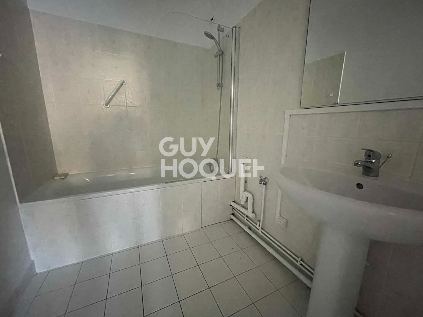 Appartement Garches 2 pièces 45m² avec balcon, parking et cave