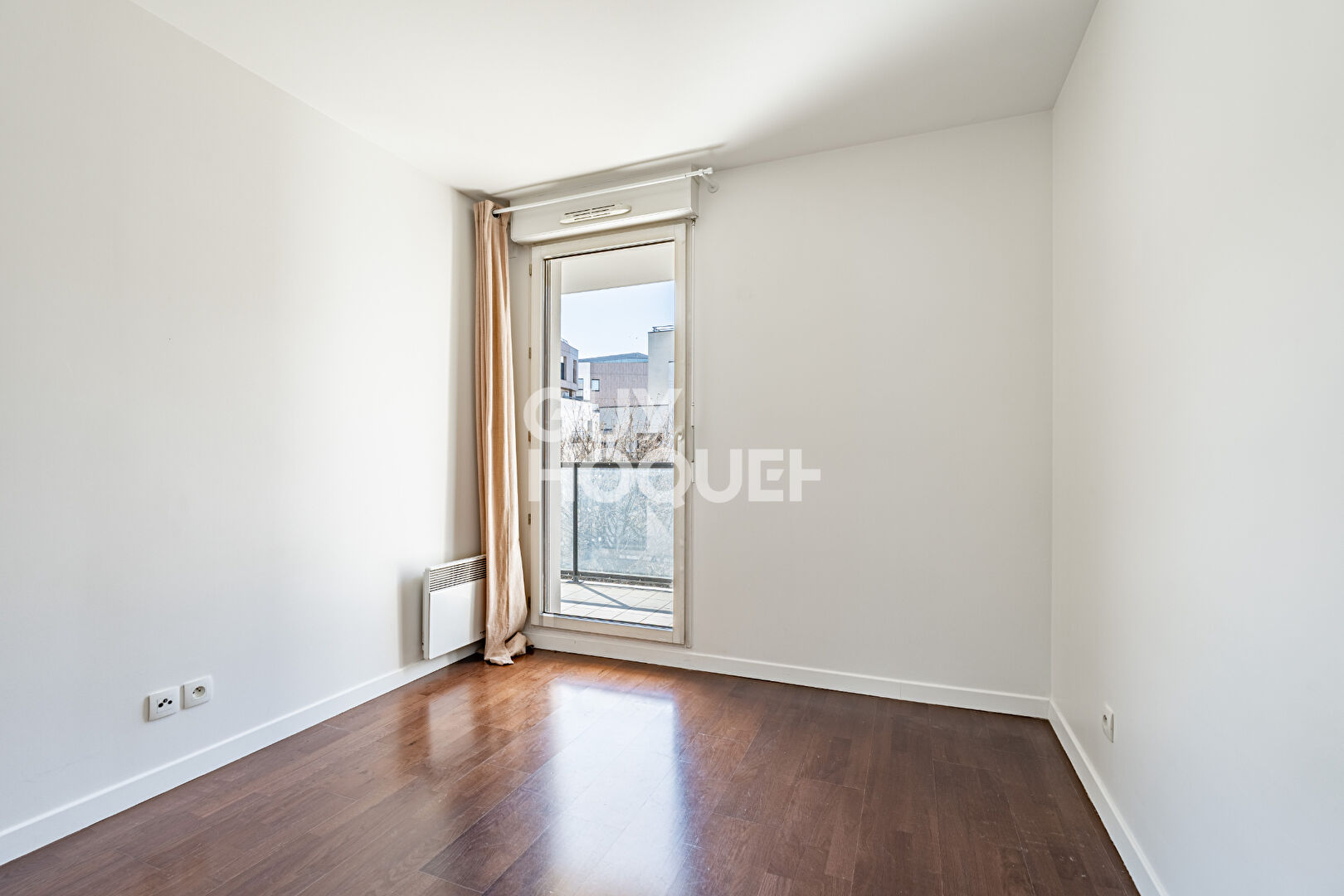 APPARTEMENT 3 PIECES AVEC PARKING ET BALCON