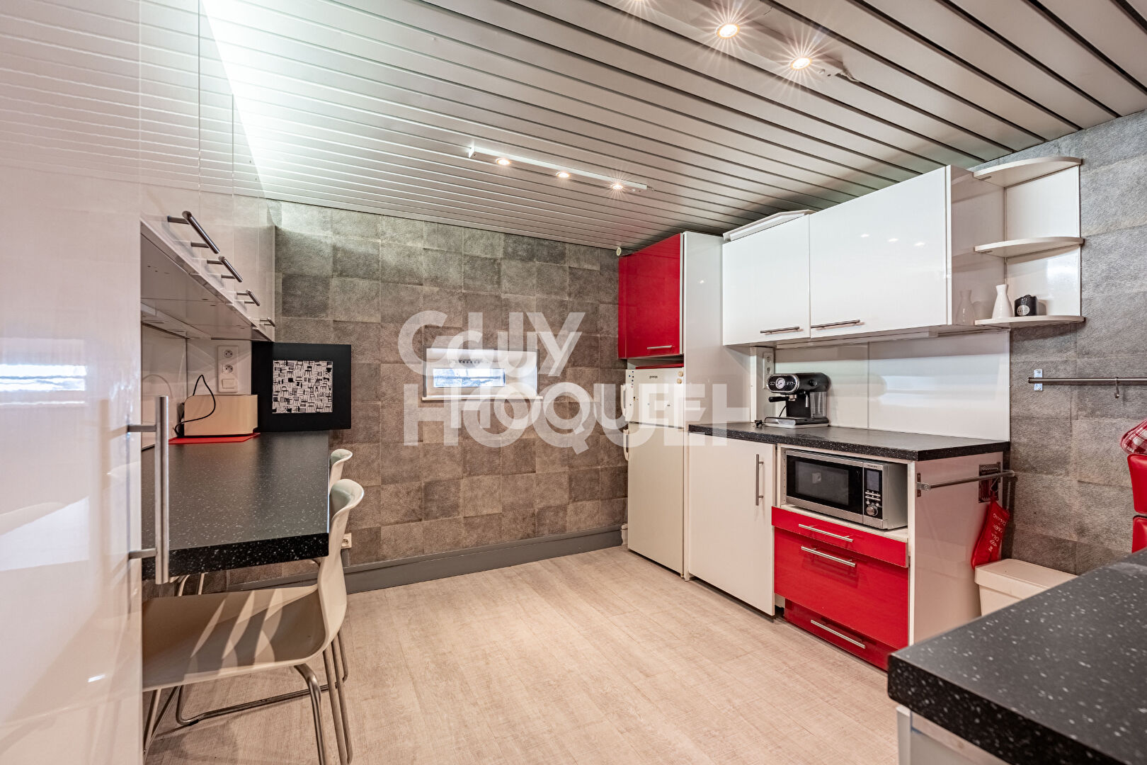 Maison de Prestige à Vendre à Courbevoie - Référence 4842