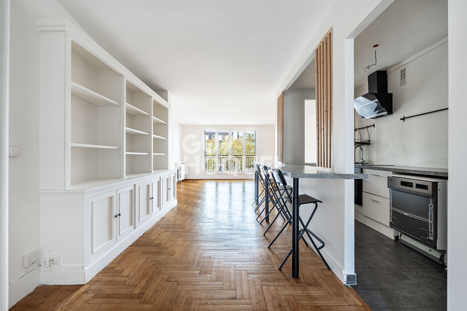 BOULOGNE BILLANCOURT : SPACIEUX 3 PIECES AVEC BALCON