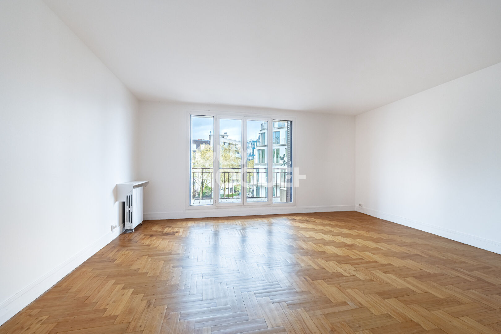 BOULOGNE BILLANCOURT : SPACIEUX 3 PIECES AVEC BALCON