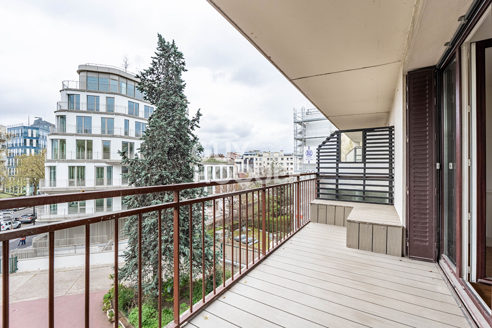 BOULOGNE BILLANCOURT : SPACIEUX 3 PIECES AVEC BALCON