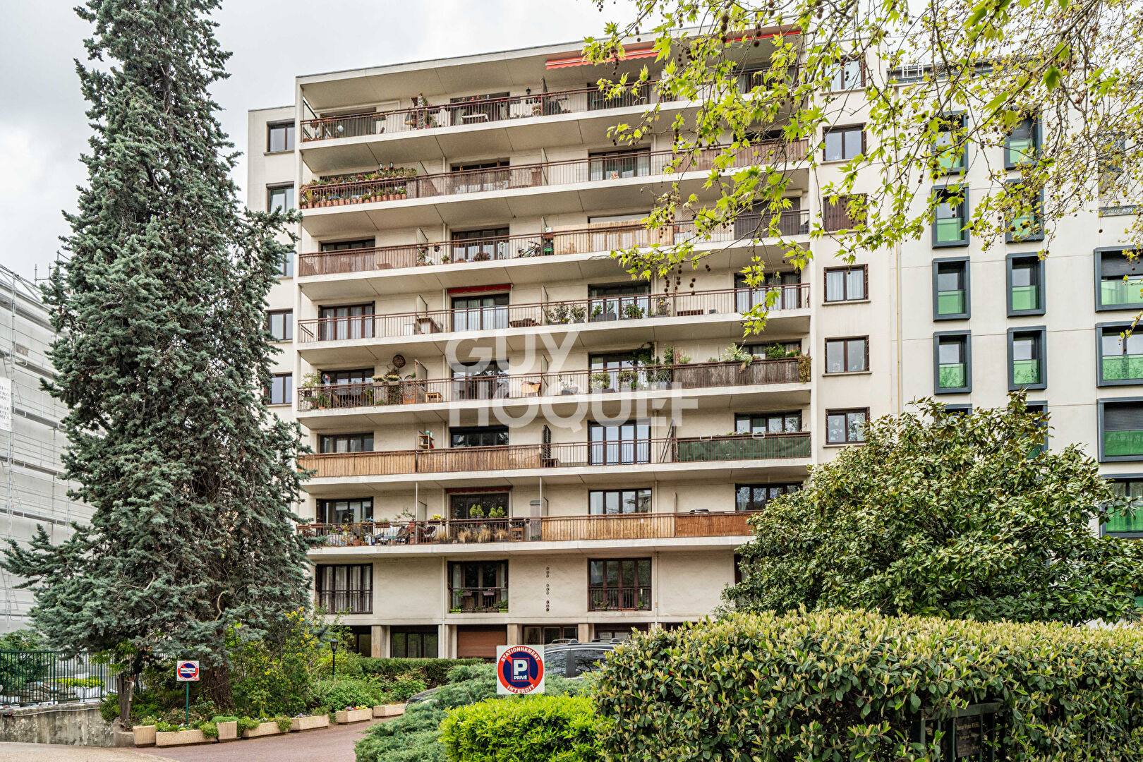 BOULOGNE BILLANCOURT : SPACIEUX 3 PIECES AVEC BALCON