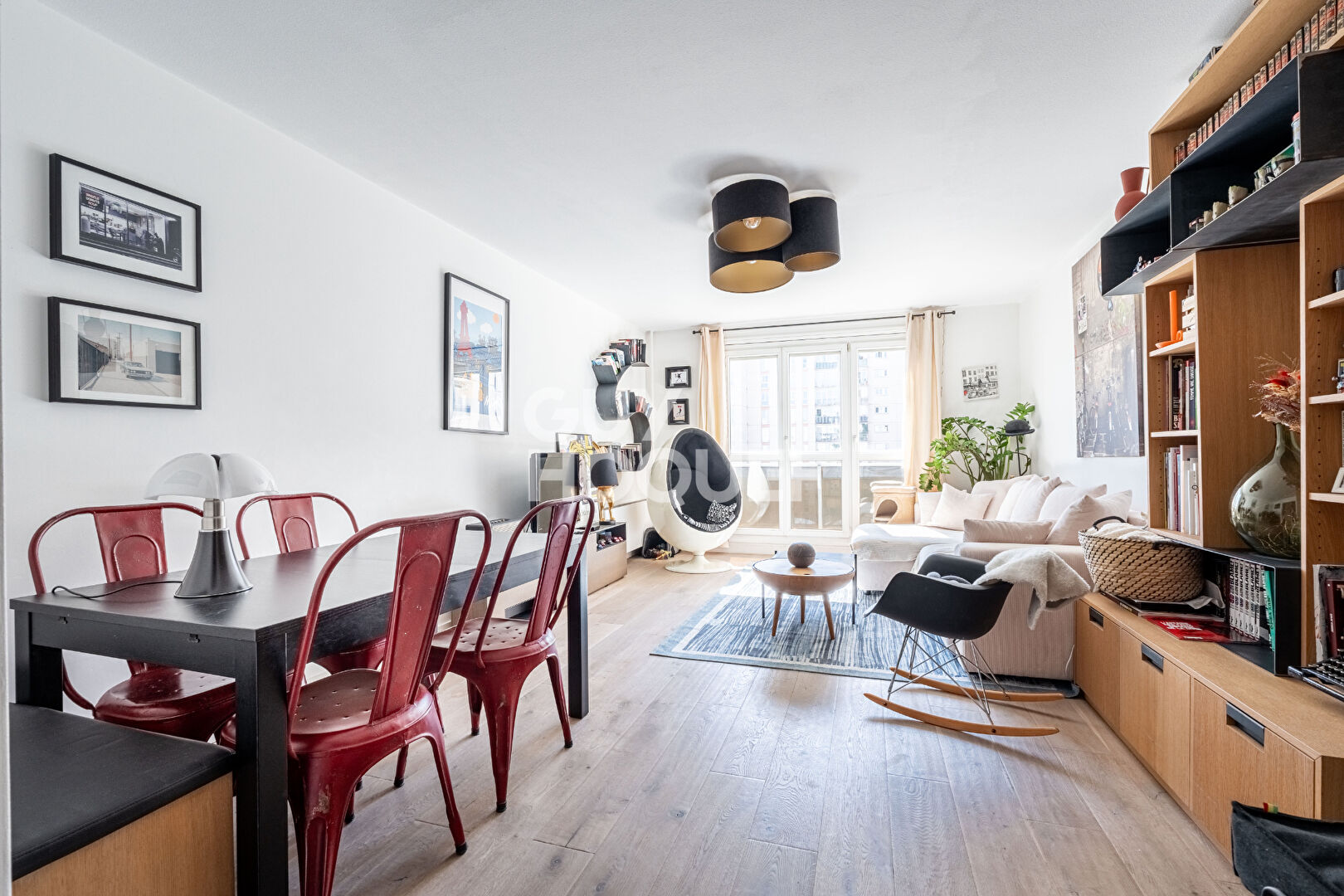 APPARTEMENT 3 PIECES AVEC CAVE ET PARKING