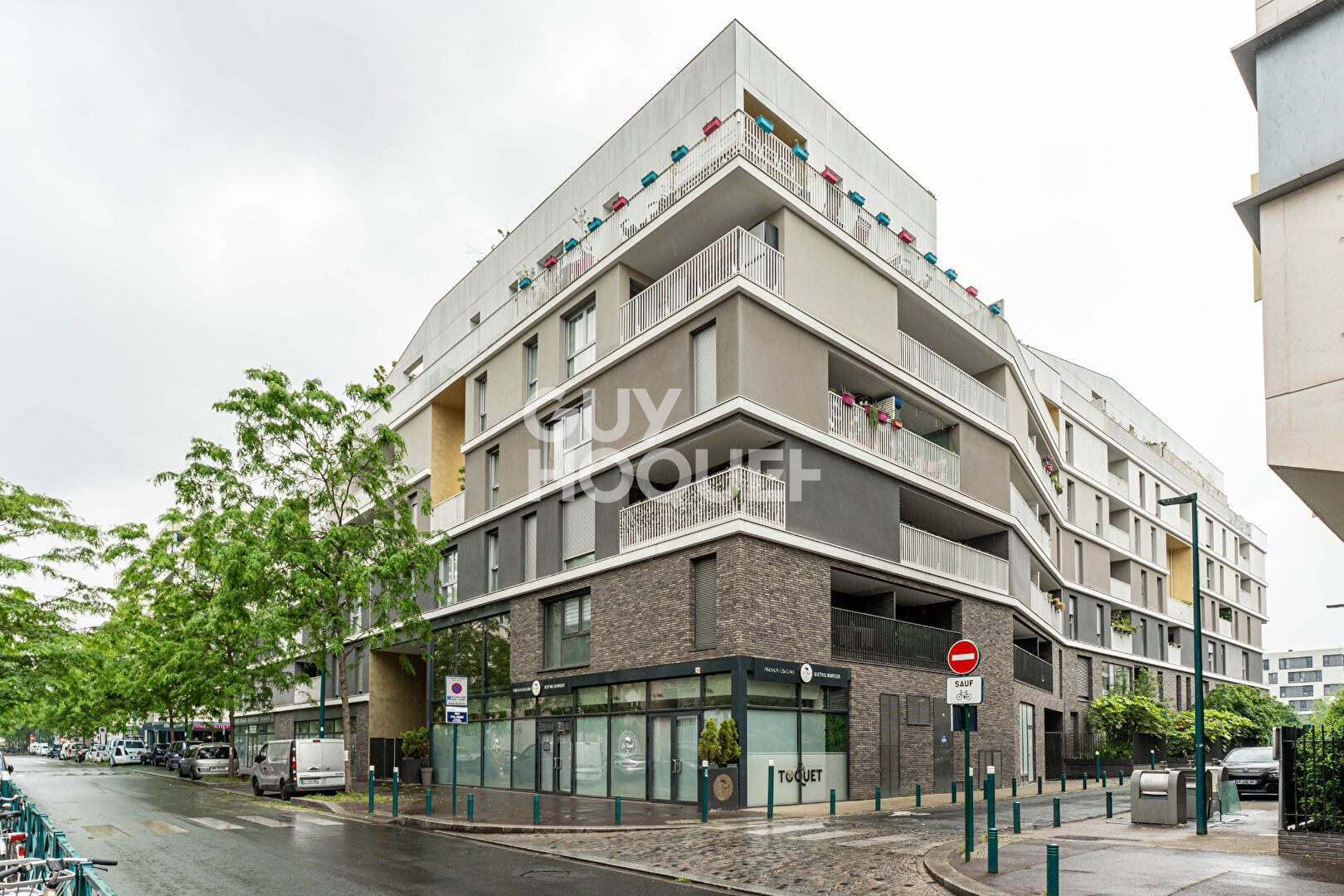 APPARTEMENT 3 PIECES AVEC BALCON ET PARKING 