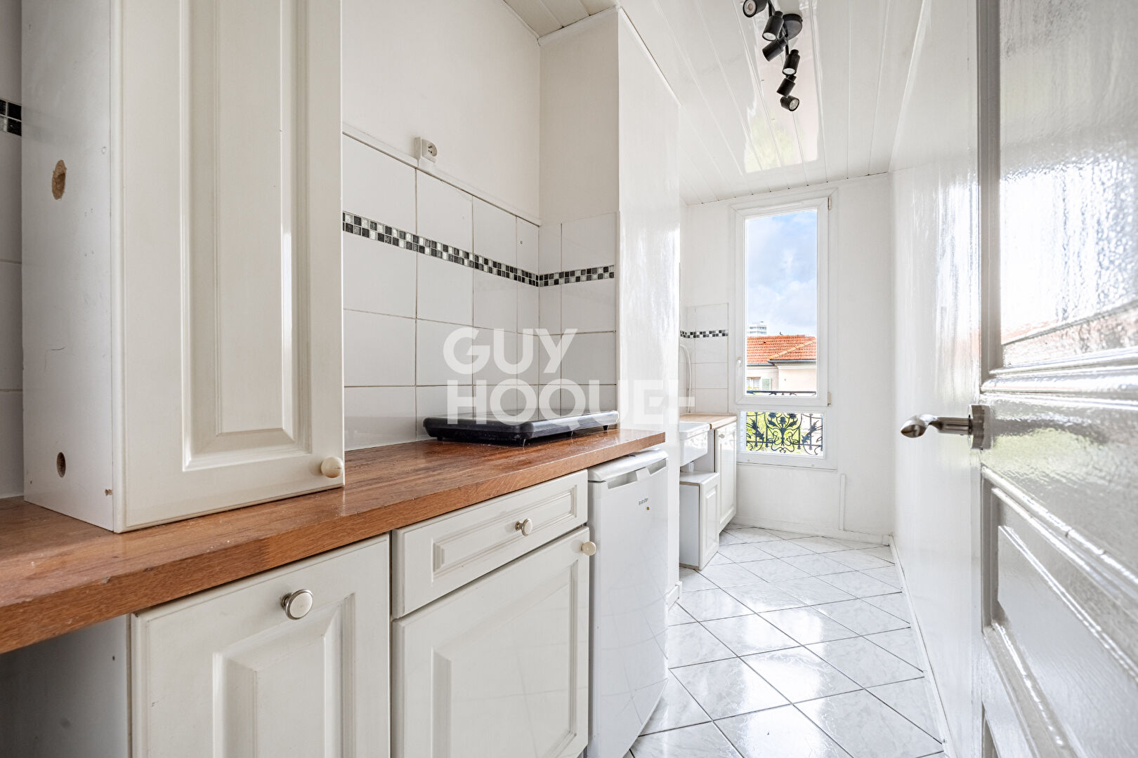 STUDIO - CENTRE VILLE LE VILLAGE