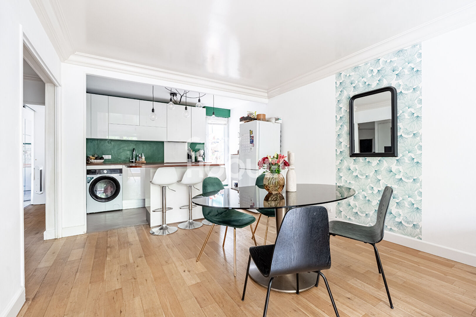APPARTEMENT 3 PIECES AVEC JARDIN, PARKING ET CAVE