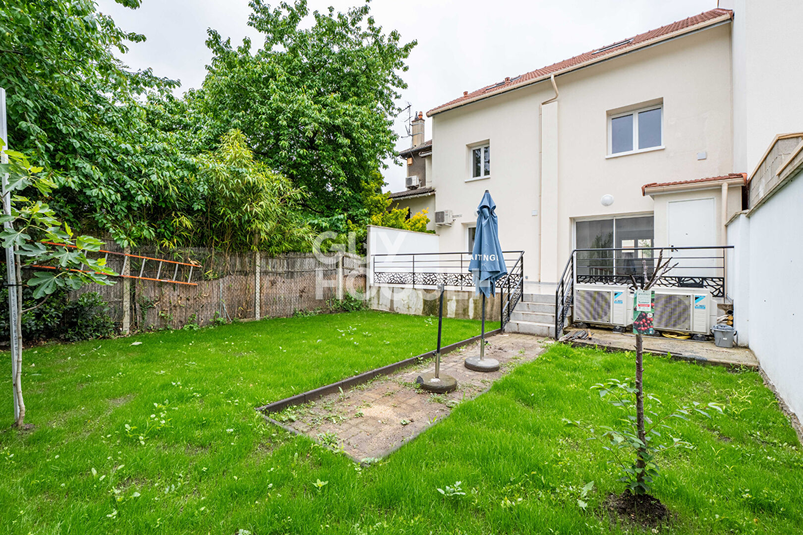 MAISON FAMILIALE PROCHE METRO L13