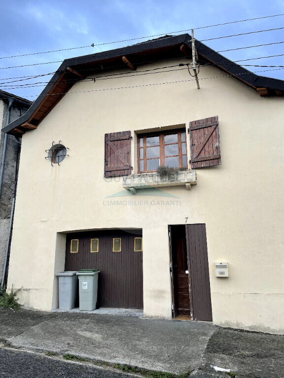 OLORON (64400) Maison de ville avec jardin 5 pièces