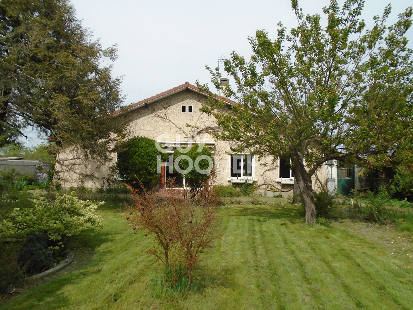 MAISON AUX PORTES DE PAU : le calme et la sérénité.
