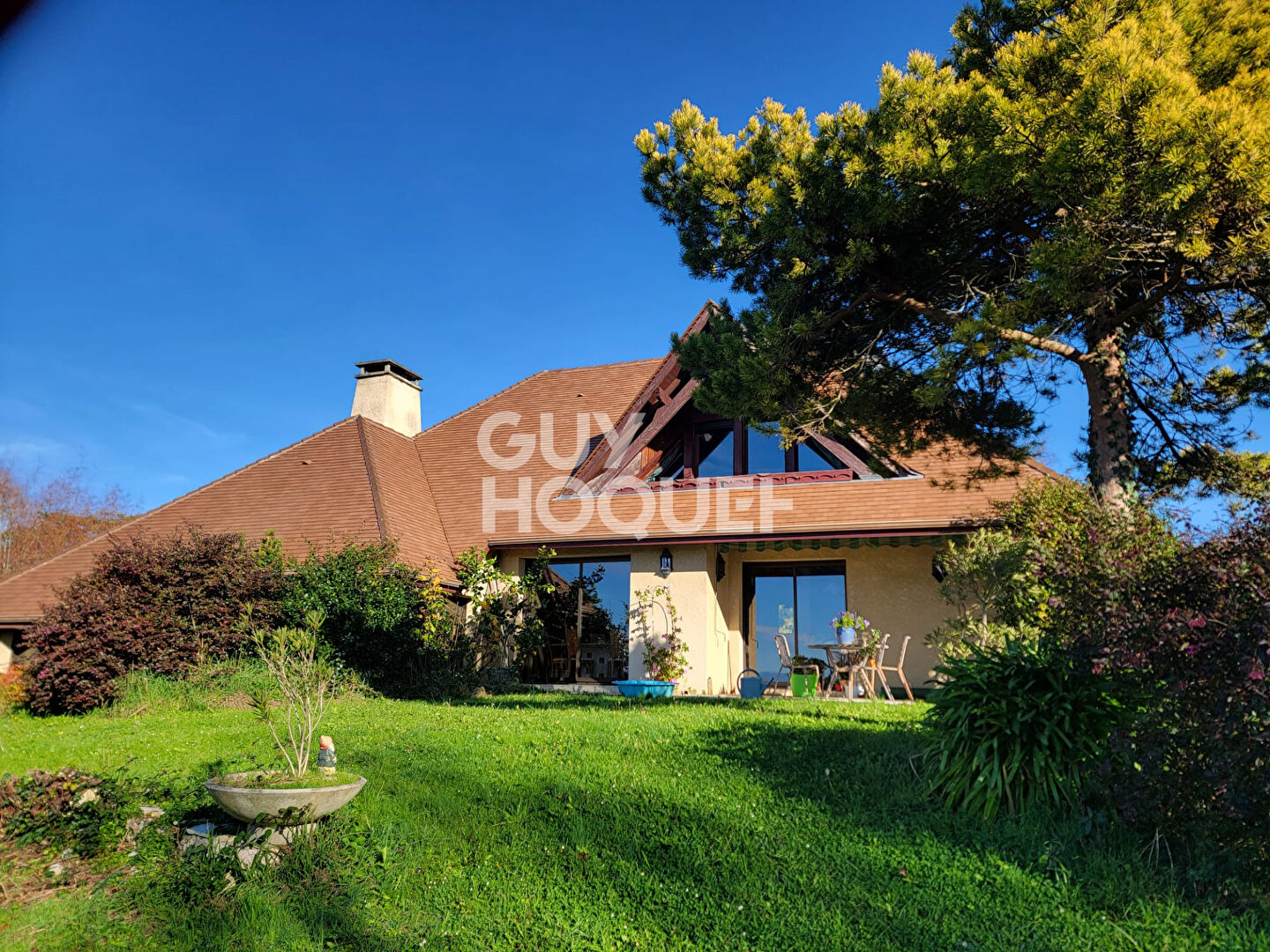 MONTARDON (64121), Superbe maison d'architecte face aux Pyrénées, 6 pièces.
