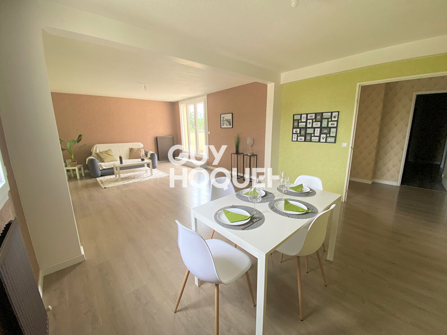 PAU : Appartement rénové 4 chambres grande terrasse