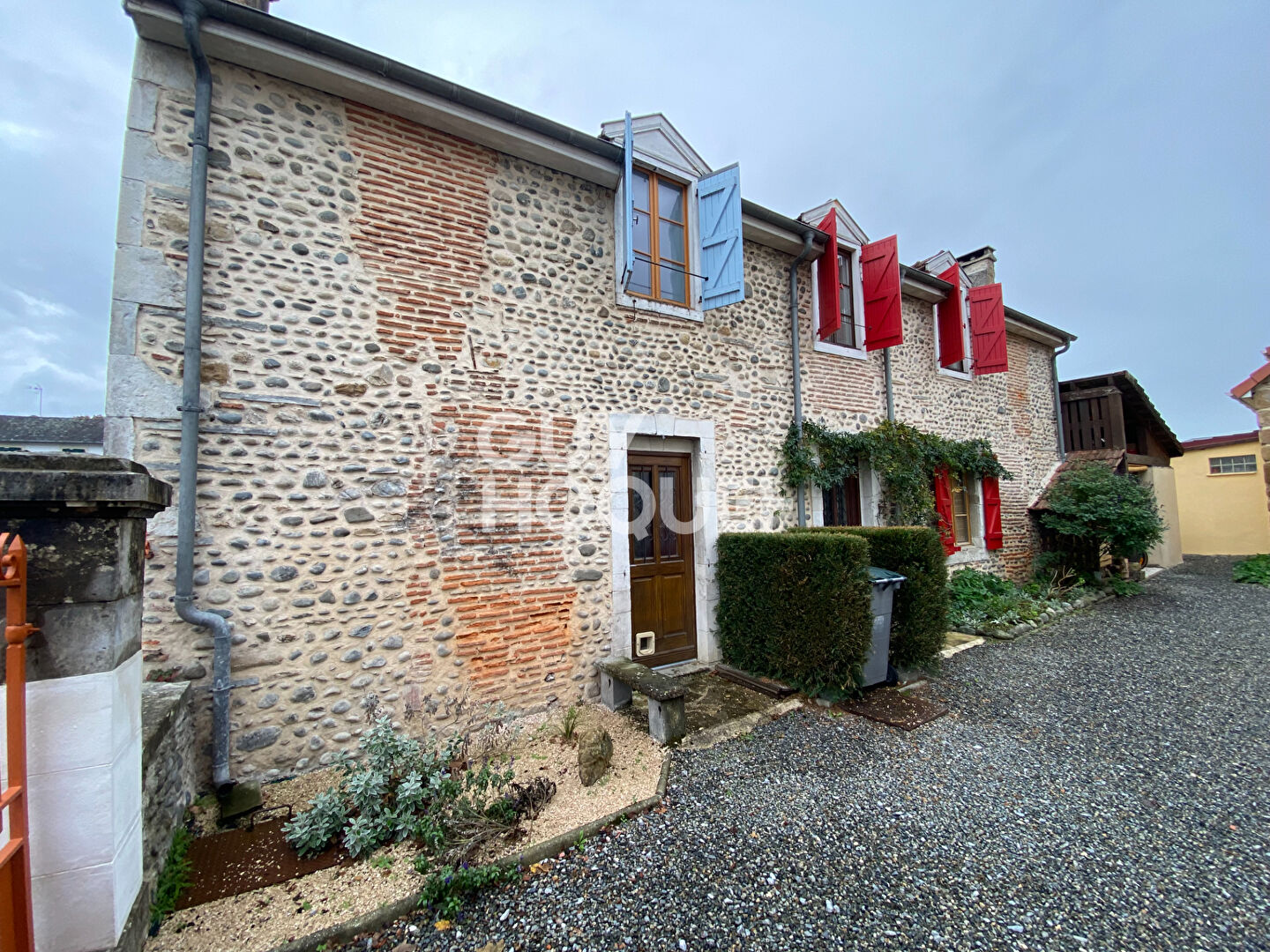 COUP DE COEUR APPARTEMENT CENTRE VILLE JURANCON