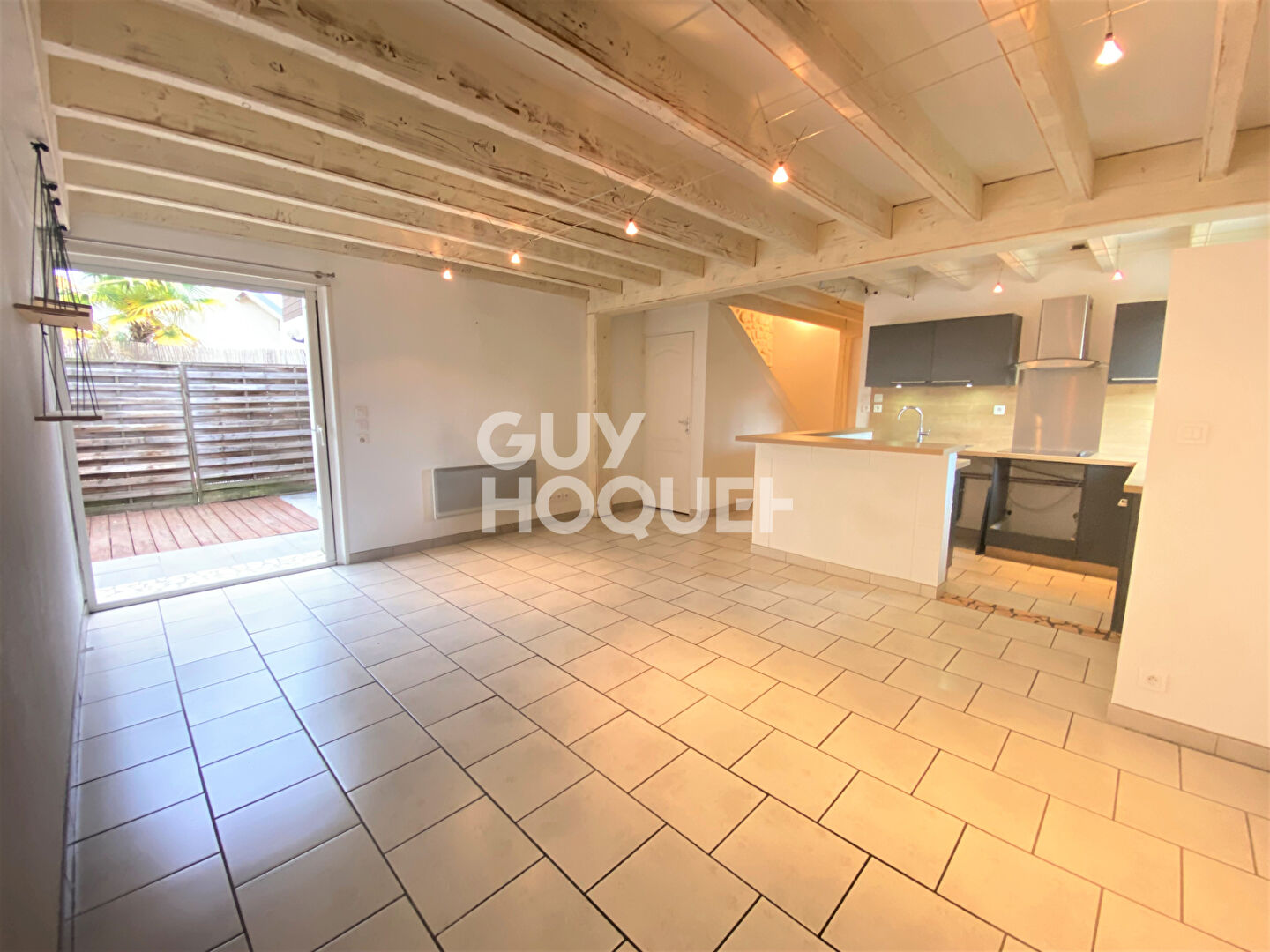 IDRON 64320 :  T3 rénové de caractère 76 m²