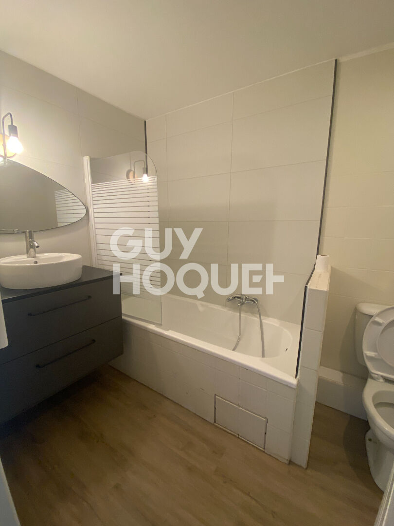 LOCATION d'un appartement F2 (35 m²) à PAU