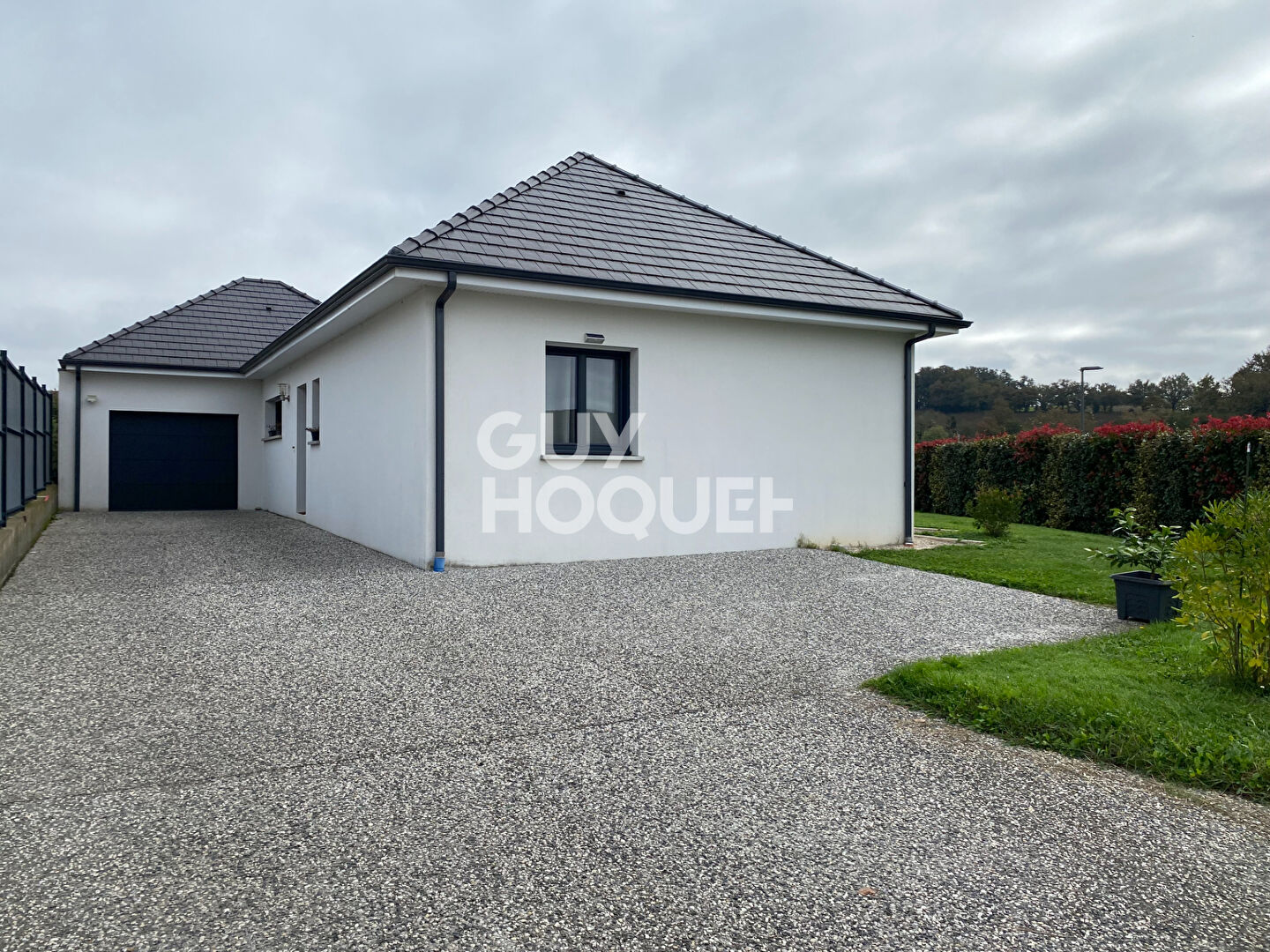 Maison récente de plain-pied avec piscine et vue Pyrénées - Caubios-Loos (64230)