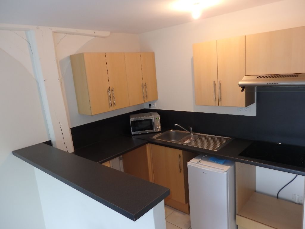 A louer Beau Studio Equipé en Résidence sur ELBEUF- Réf  PREN-3