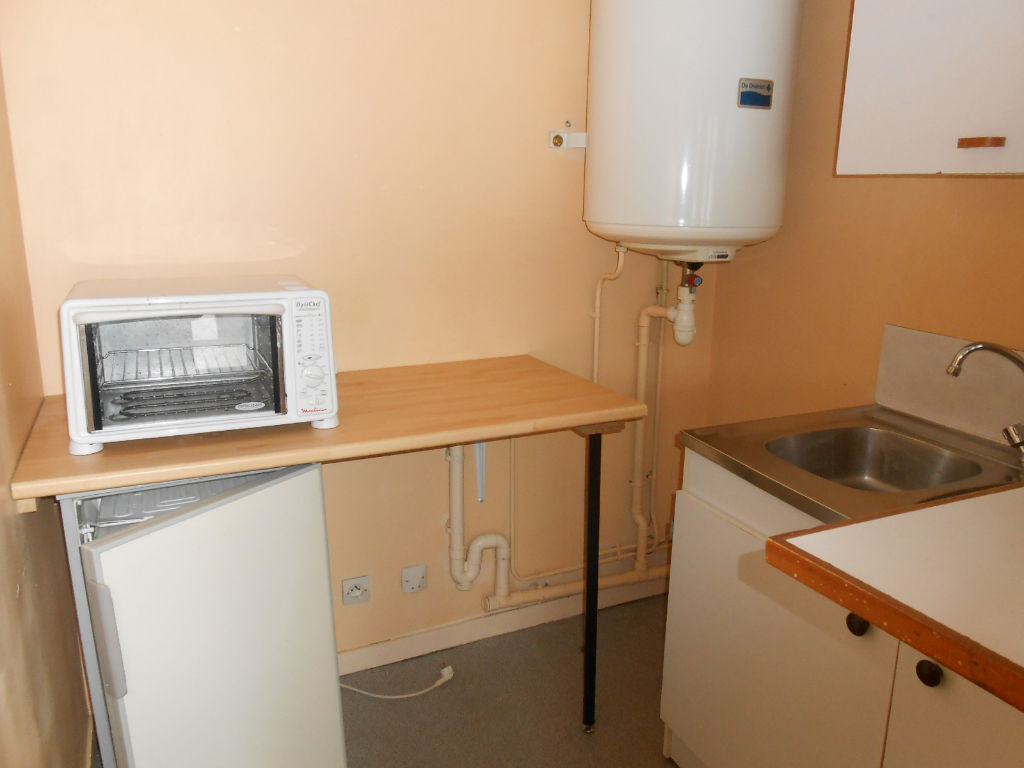 Studio 30m2 en centre-ville d'Elbeuf - REF HILM-3E-10