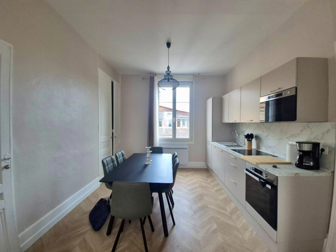 A LOUER APPARTEMENT T3 MEUBLE A CAUDEBEC LES ELBEUF (76320)- Réf BINA-1ETG-FACE