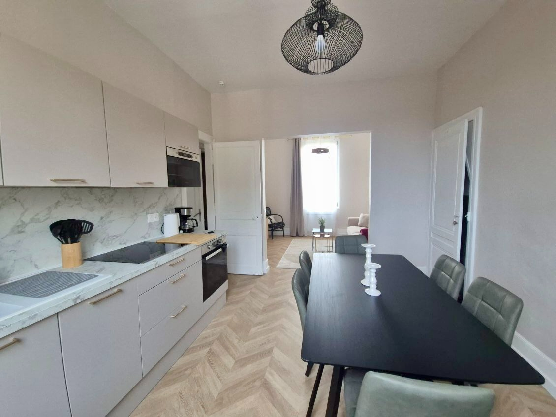 A LOUER APPARTEMENT T3 MEUBLE A CAUDEBEC LES ELBEUF (76320)- Réf BINA-1ETG-FACE