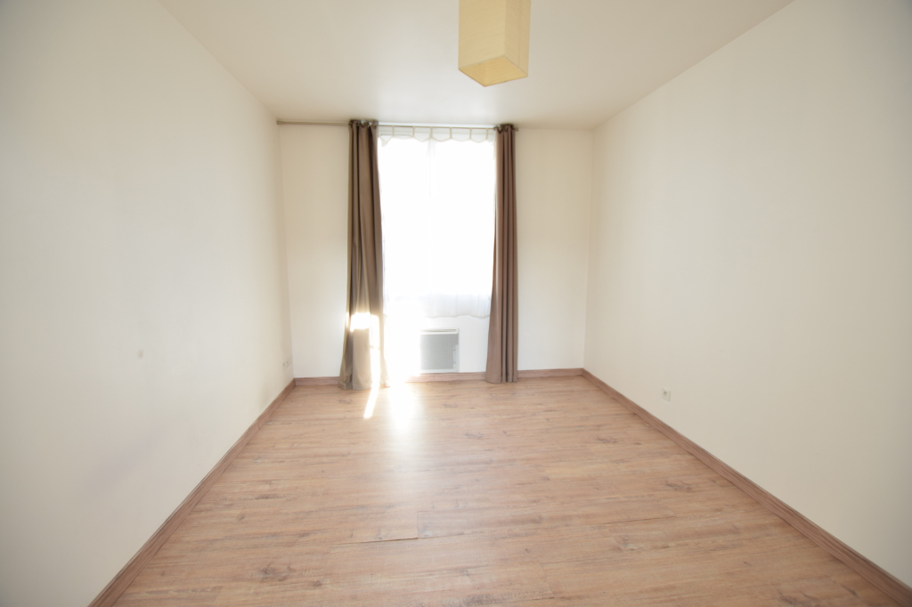 Appartement T2  à Ebeuf dans une résidence étudiante- Réf LECA-5