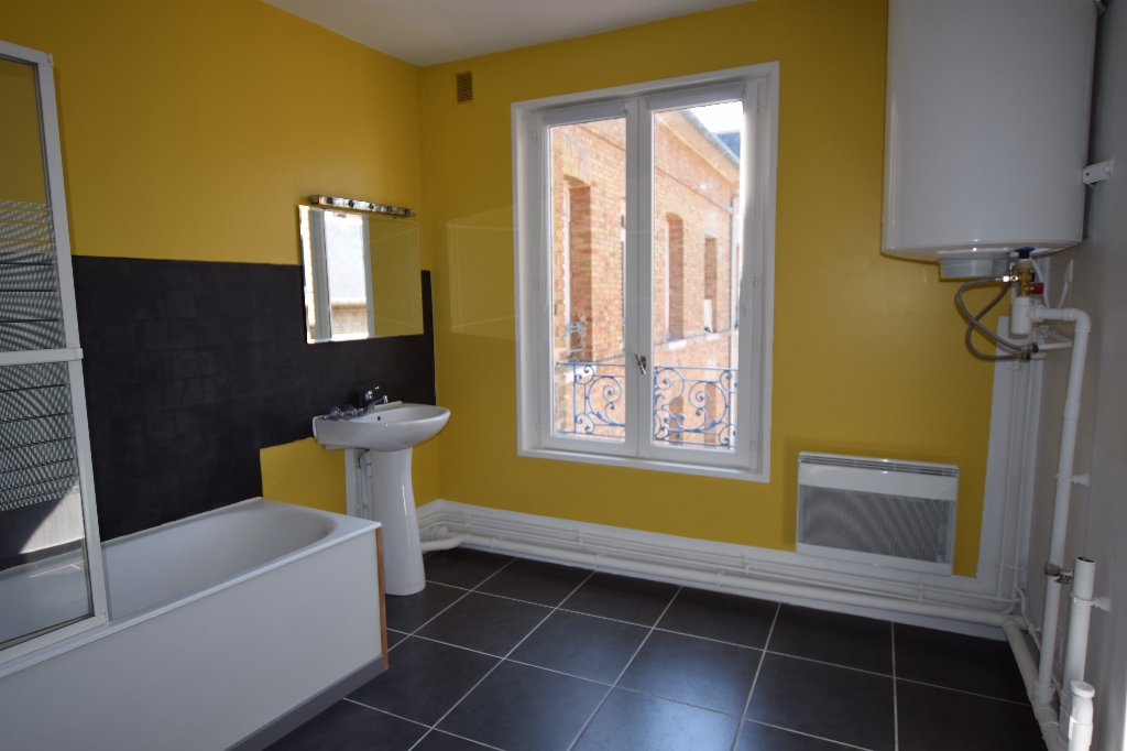 Spacieux T2 65m2 à Elbeuf référence CHBA