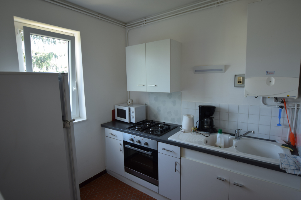 A LOUER F2 ENTIEREMENT MEUBLE - CAUDEBEC LES ELBEUF