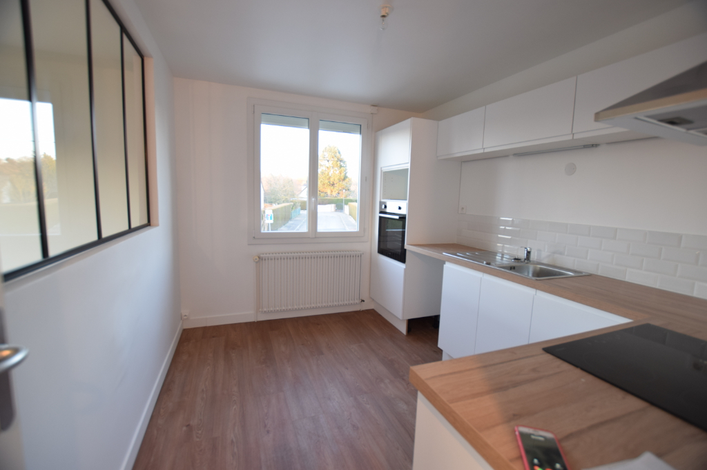 Maison  3 pièces - LA LONDE - SOUS SOL TOTAL