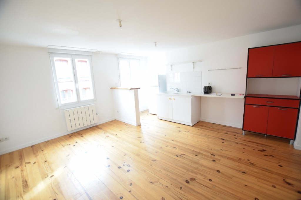 A louer Appartement F2 - Elbeuf 76500- Réf PIRE2