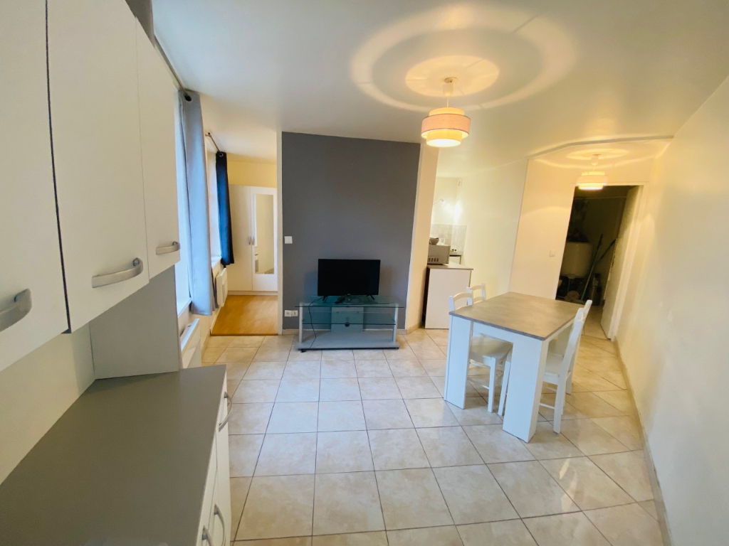 Appartement  T1 Bis Meublé  de 27 m2 proche centre ville d'Elbeuf.- Réf CAMA