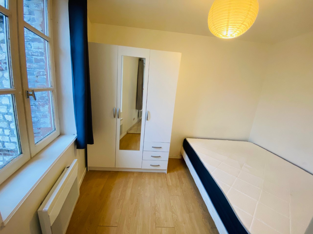 Appartement  T1 Bis Meublé  de 27 m2 proche centre ville d'Elbeuf.- Réf CAMA