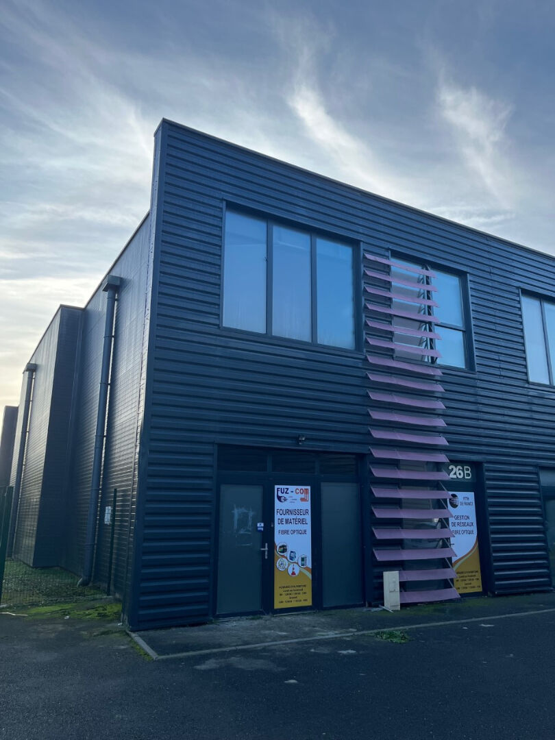 Local commercial  110 m2 - VAL DE REUIL