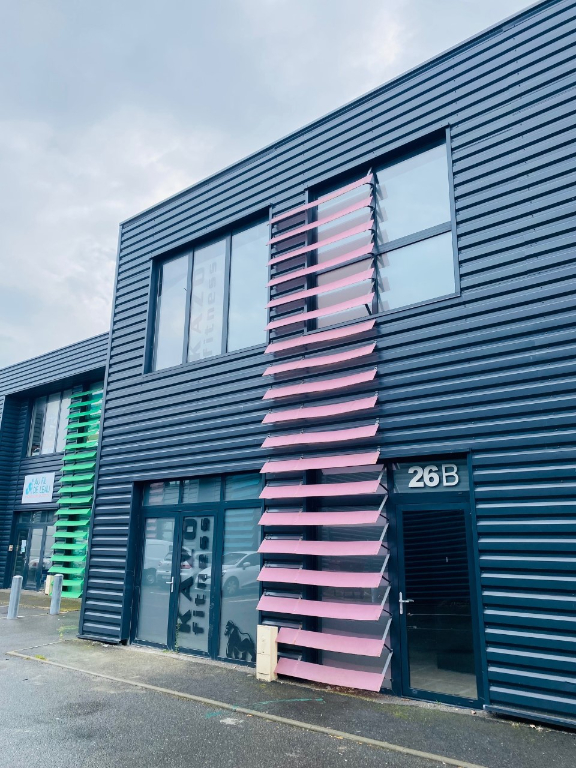 Local commercial  110 m2 - VAL DE REUIL