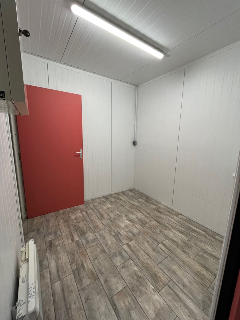 Local commercial  110 m2 - VAL DE REUIL
