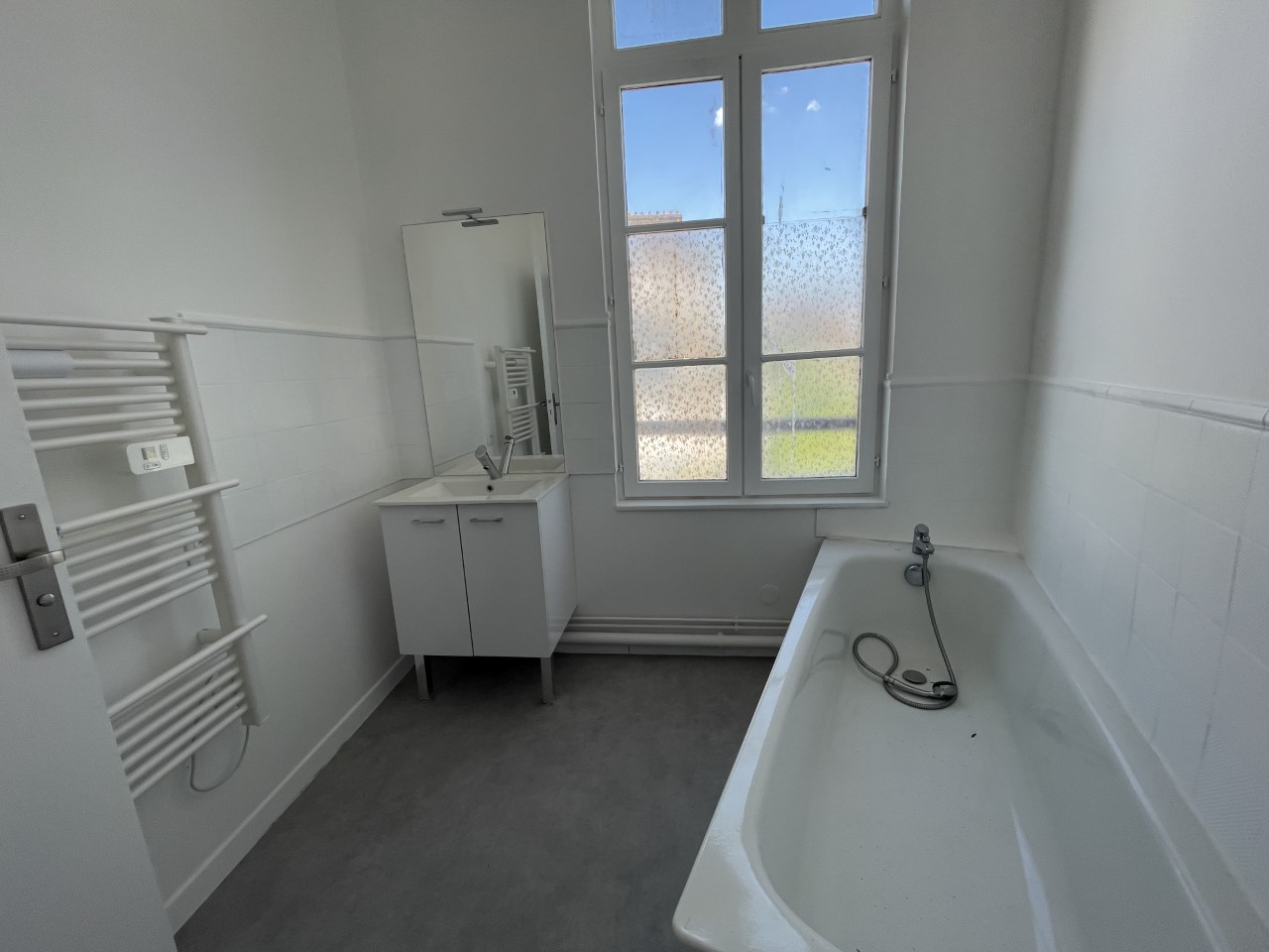 Appartement  1 pièce(s) refait à neuf - 76320 Caudebec les Elbeuf - Réf : MILO-1ETG-G