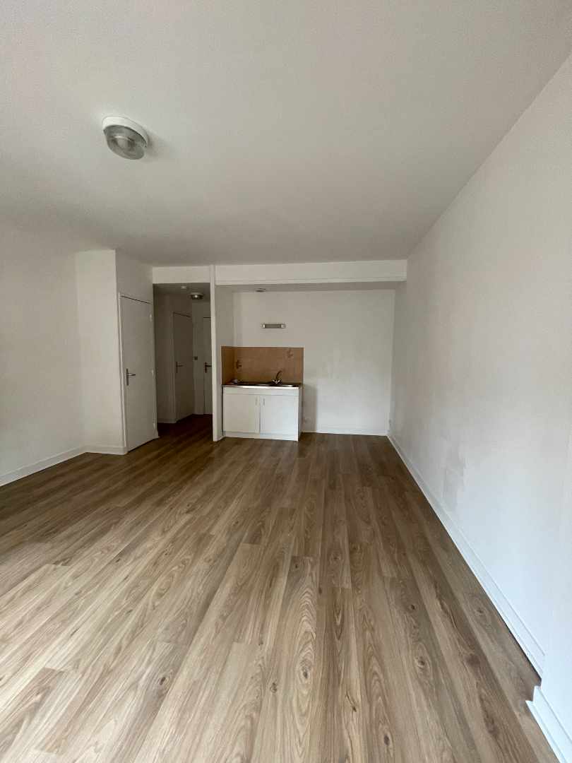 Appartement  2 pièces Elbeuf 76500- Référence GREN-4-RDC