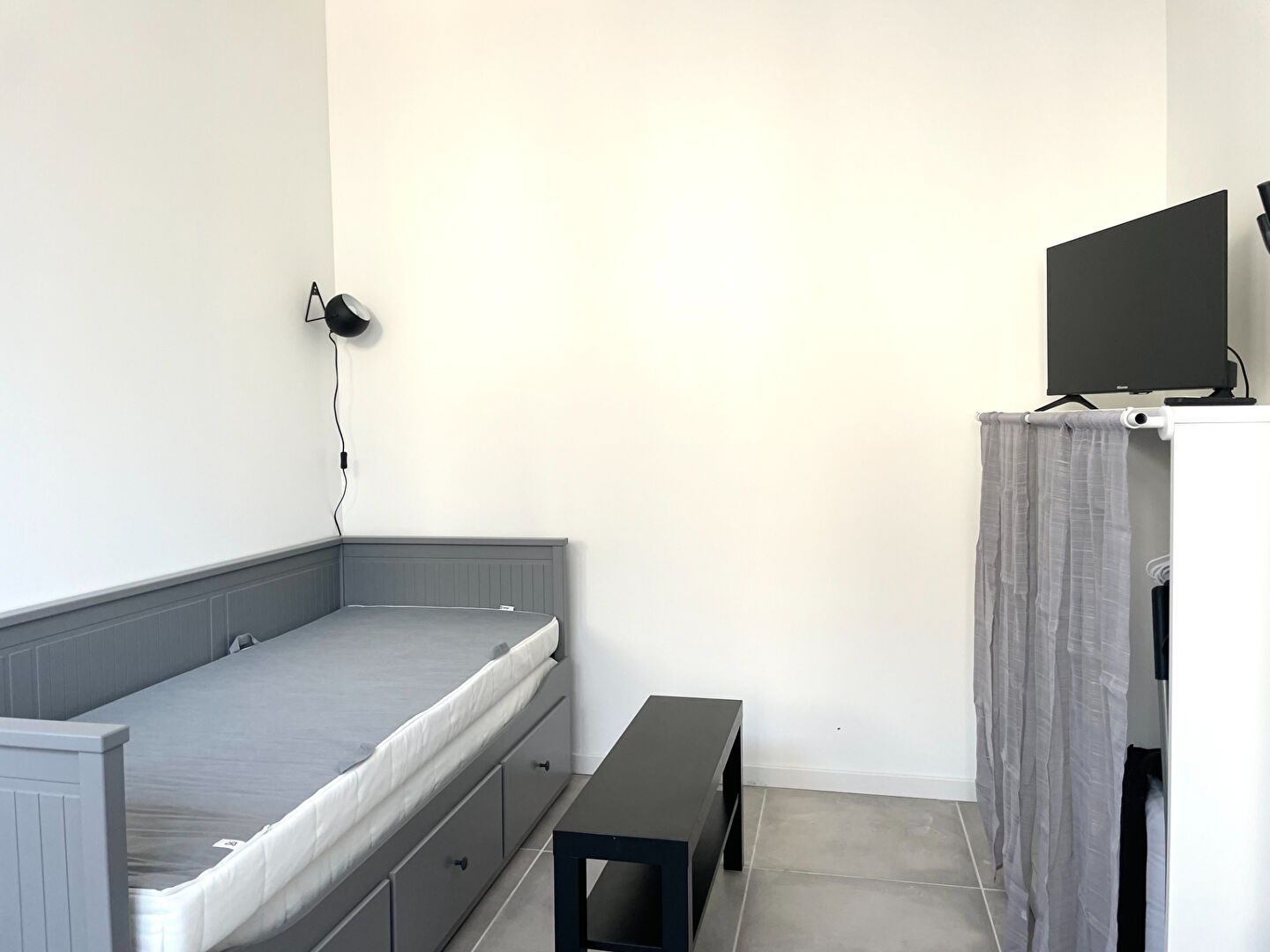 Appartement Caudebec Les Elbeuf  MEUBLE- Réf: LOKI-RDC-D