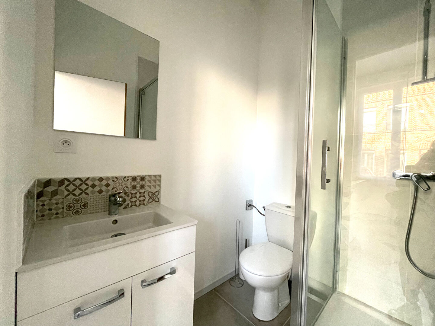 Appartement Caudebec Les Elbeuf  MEUBLE- Réf: LOKI-RDC-D