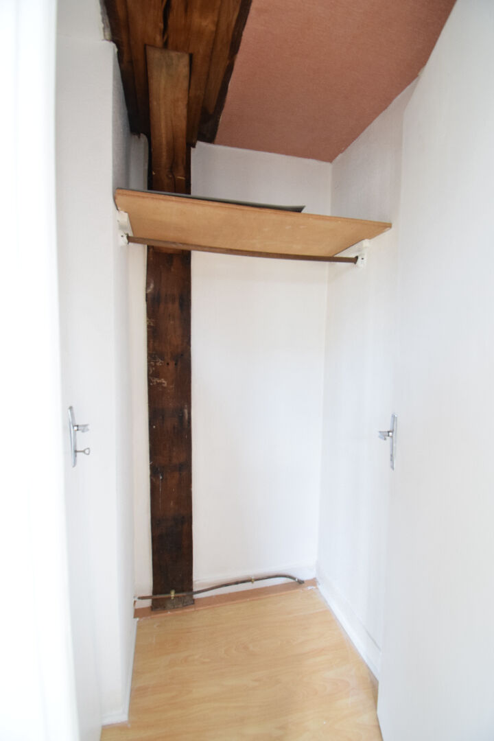 Appartement F2  situé dans le centre ville d'Elbeuf