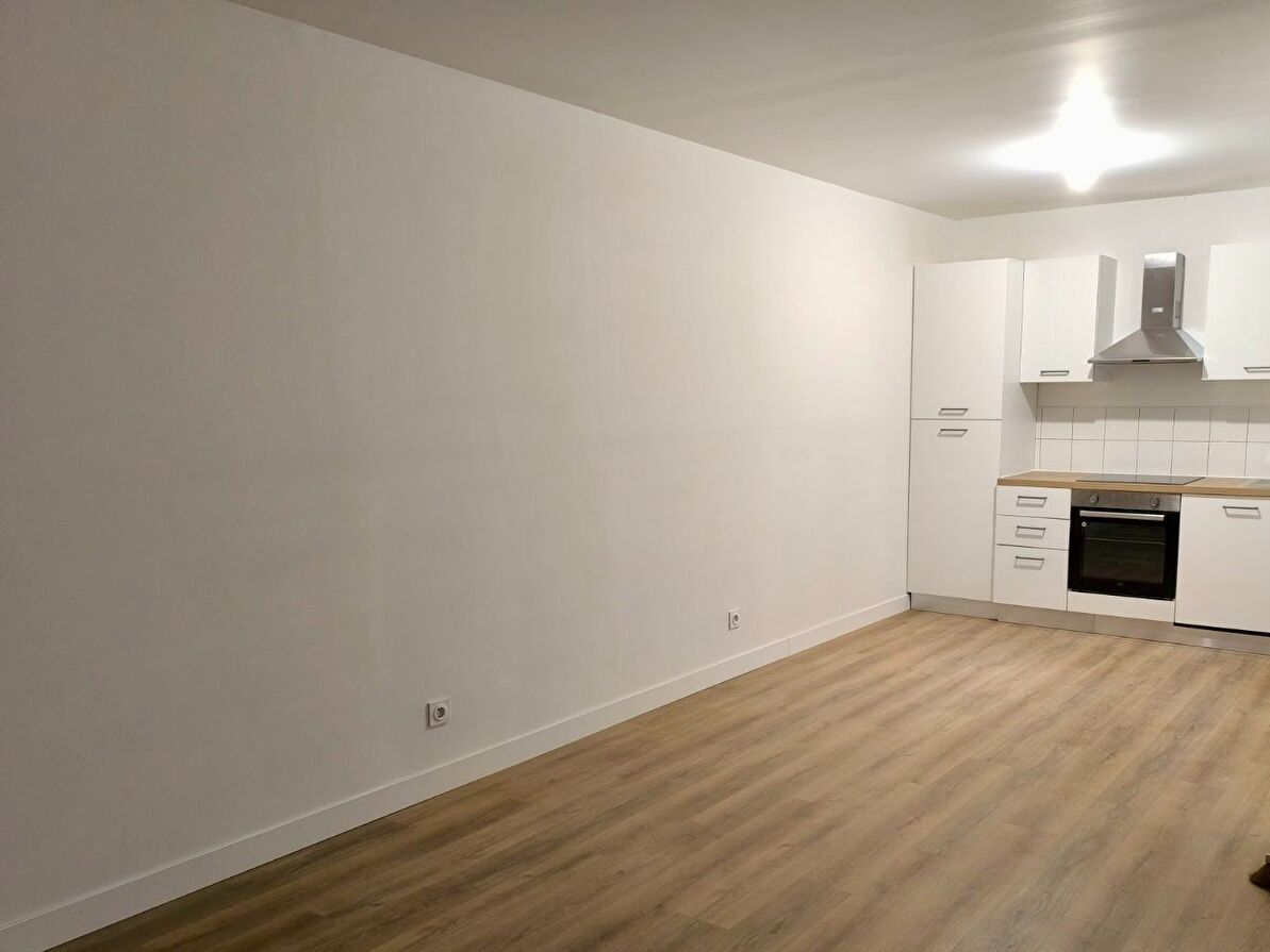 A louer Appartement 2 pièces -  76410 Saint Aubin Lès Elbeuf- Réf GAMBRDC