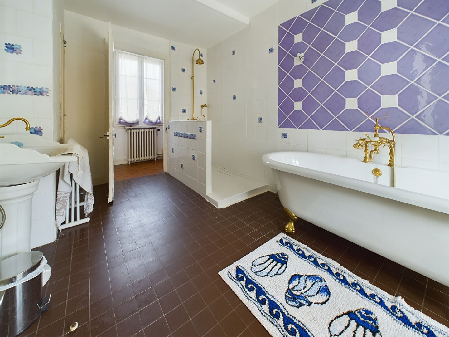 ELBEUF : maison F7 (159 m²) à vendre