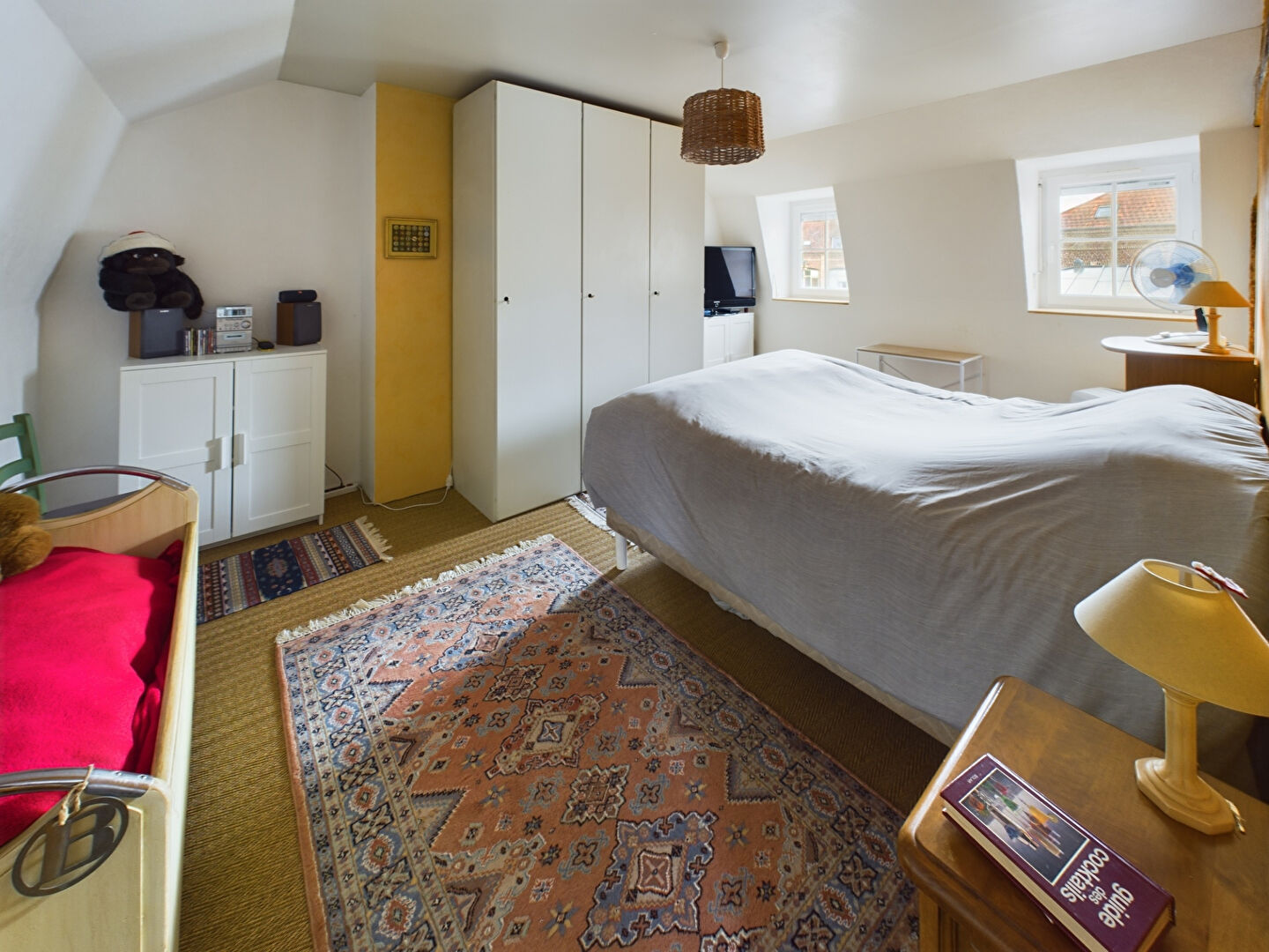 ELBEUF : maison F7 (159 m²) à vendre