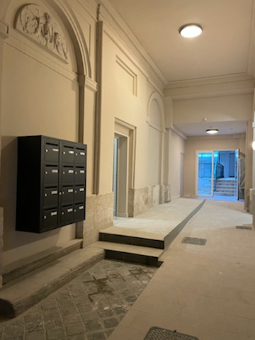 Studio entièrement refait à neuf