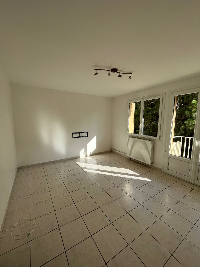 Appartement T3 à Rouen avec balcon et garage