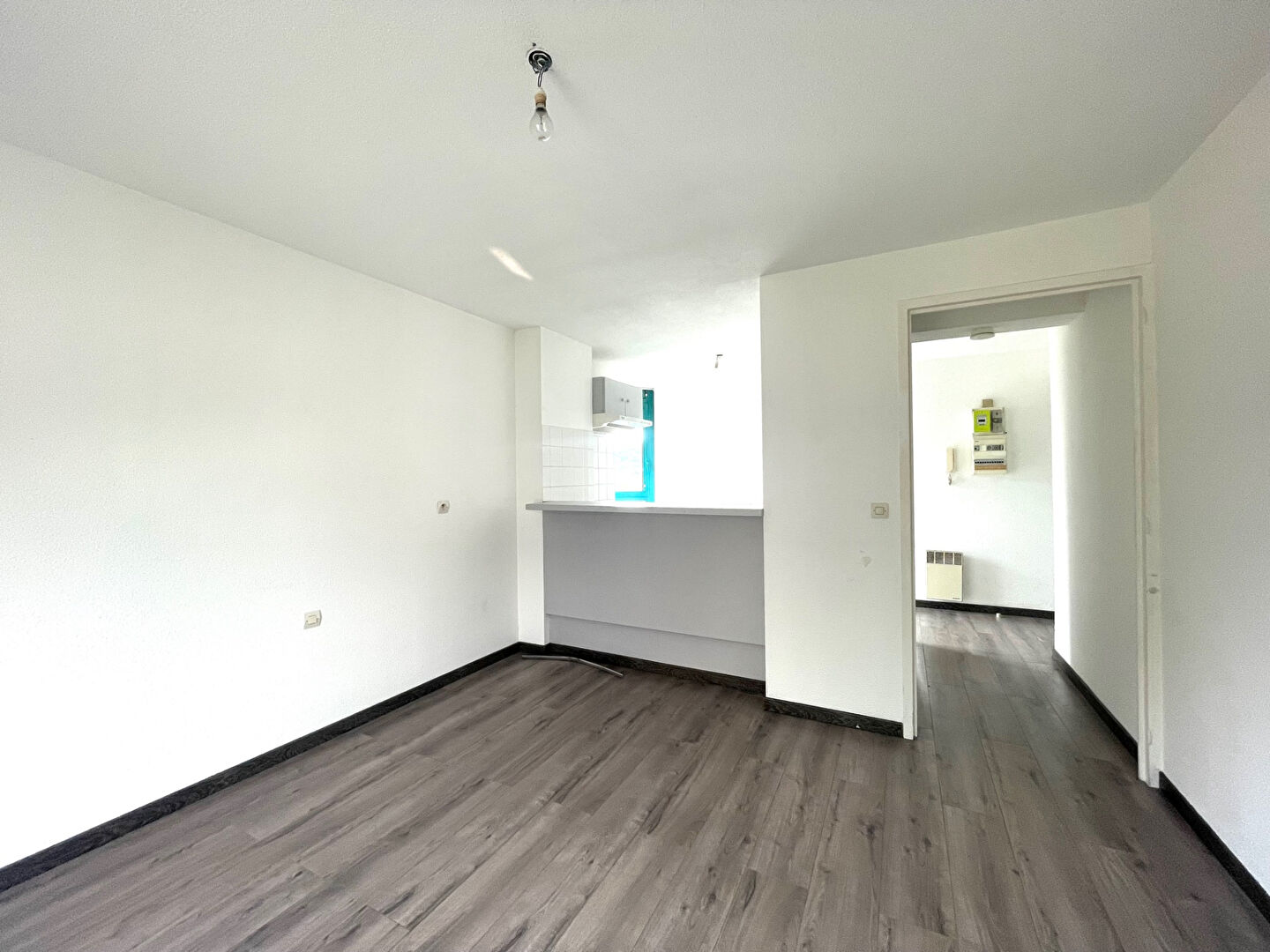 A LOUER T2 DEVILLE LES ROUEN.