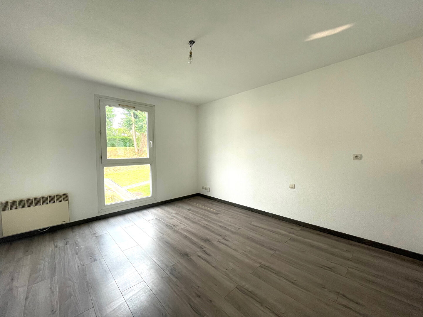 A LOUER T2 DEVILLE LES ROUEN.