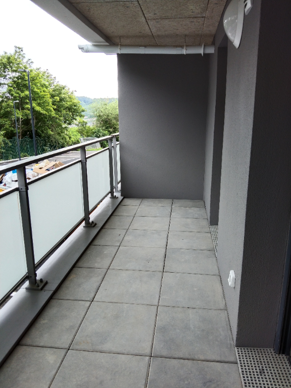 Studio avec balcon dans une résidence neuve