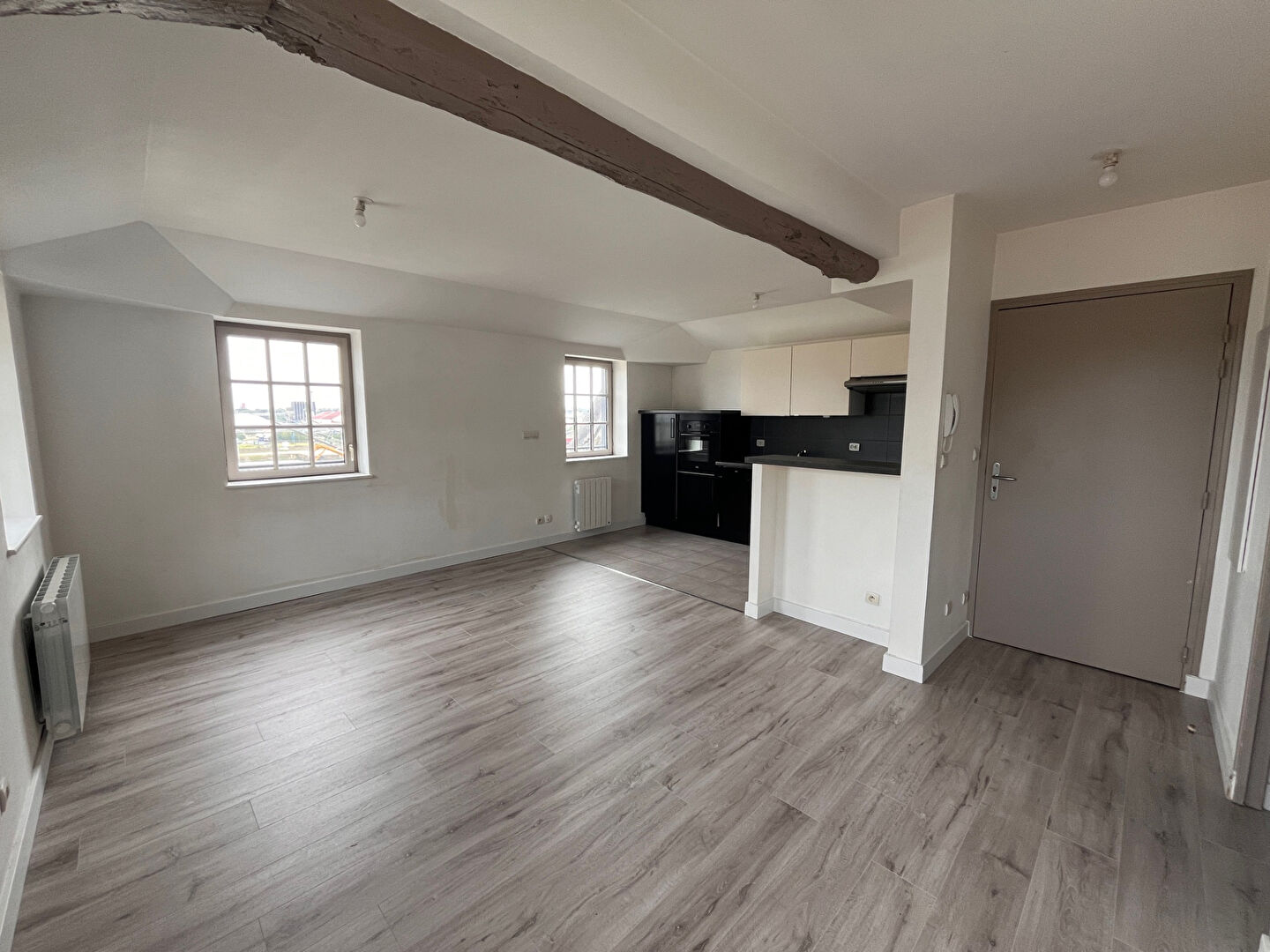 A LOUER APPARTEMENT T2 DANS UN CADRE ATYPIQUE A CANTELEU (76380)