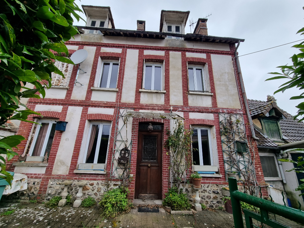 Saint etienne du vauvray : maison 3 pièces (80 m²) en vente